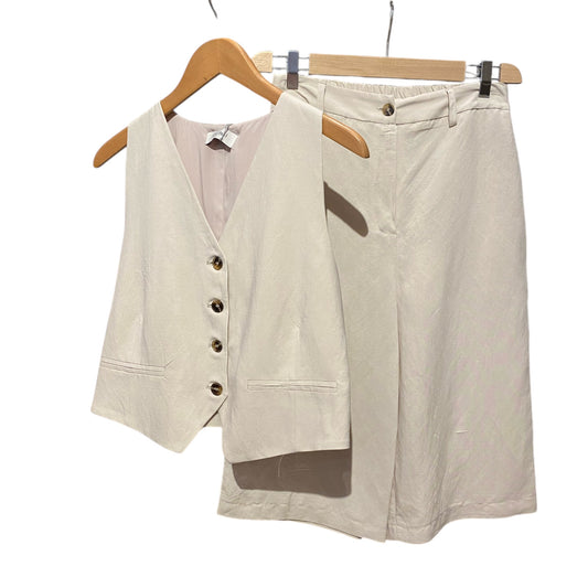 Completo coordinato Motel Gilet+Bermuda colore Beige